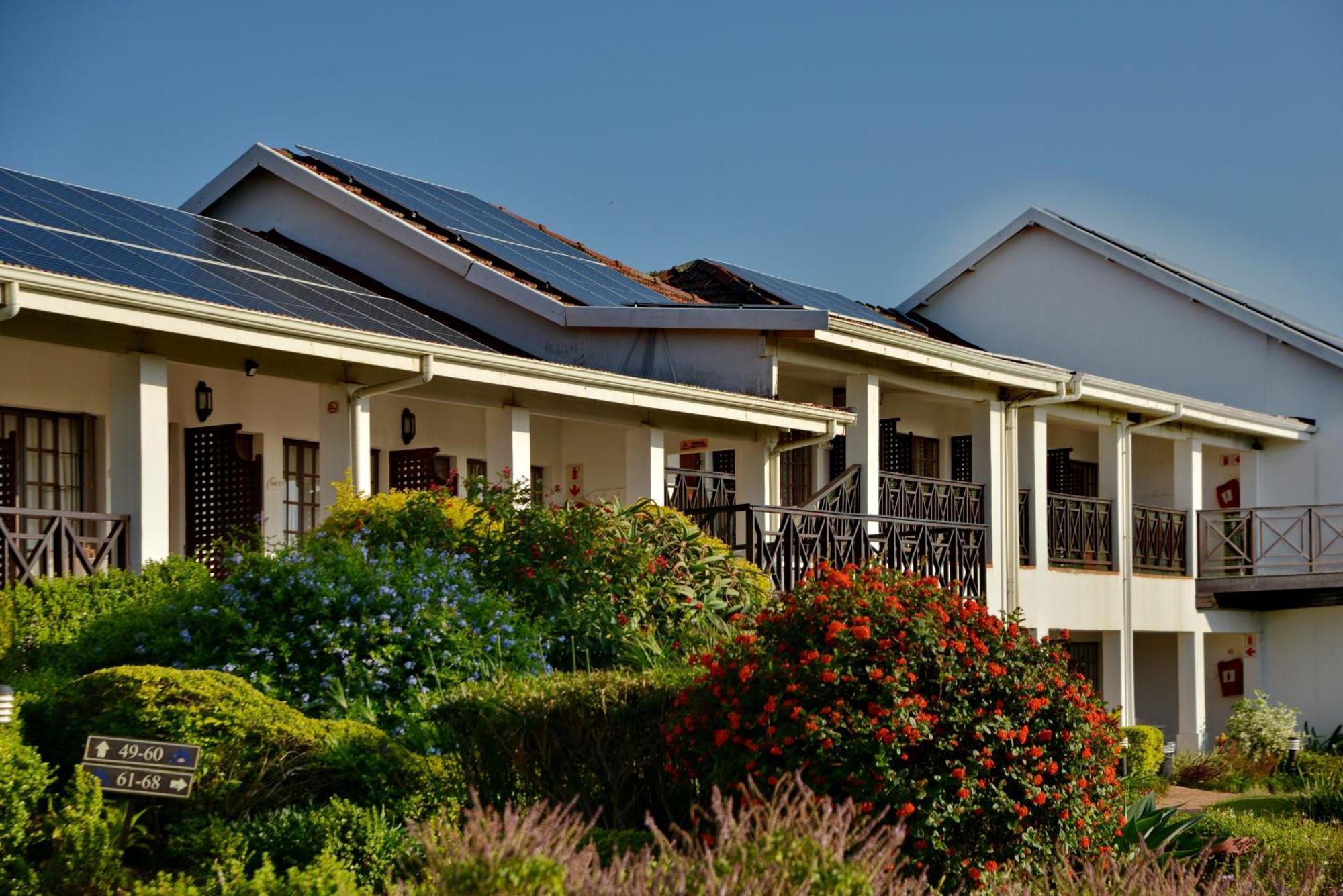 Pumula Beach Hotel Umzumbe Extérieur photo